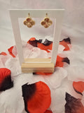 Set de Aretes de Flor Dorada en Oro Laminado 14K